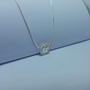 VENEZIANA COM PINGENTE CRAVEJADO REDONDO FÉ