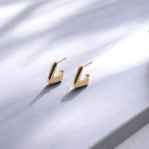 BRINCO TRIANGULO LISO M