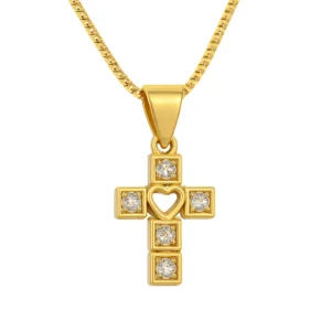 Colar Cruz Cravejada com Coração Vazado